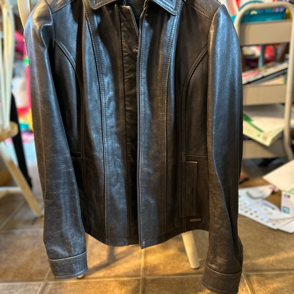 Eddie Bauer Women’s XS full grain leather jacket